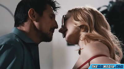 Κορυφαίο κορίτσι πορνό