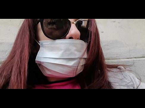 ❤️ Η Νικολέτα εκδικείται τον γείτονά της και κατουράει στο γκαράζ του (Ειδικό Covid19 Ιταλική καραντίνα) Ποιότητα πορνό